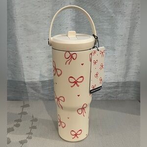 Pink Bow 🎀 with Hearts Hydrapeak Tumbler With Handle NWT